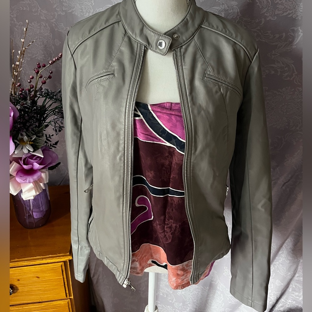 Women’s size Medium leather looking gray spring jacket